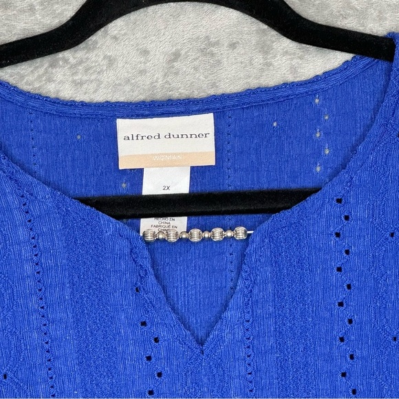 Alfred Dunner 2X Shirt Top Blue Solid Short Sleeve Keyhole Scoop Neck Eyelet - Picture 3 of 7